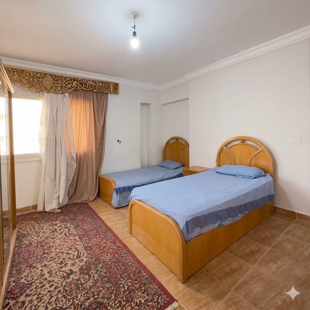 Photo 9 of 3-Bedroom Apartment in Alexandria