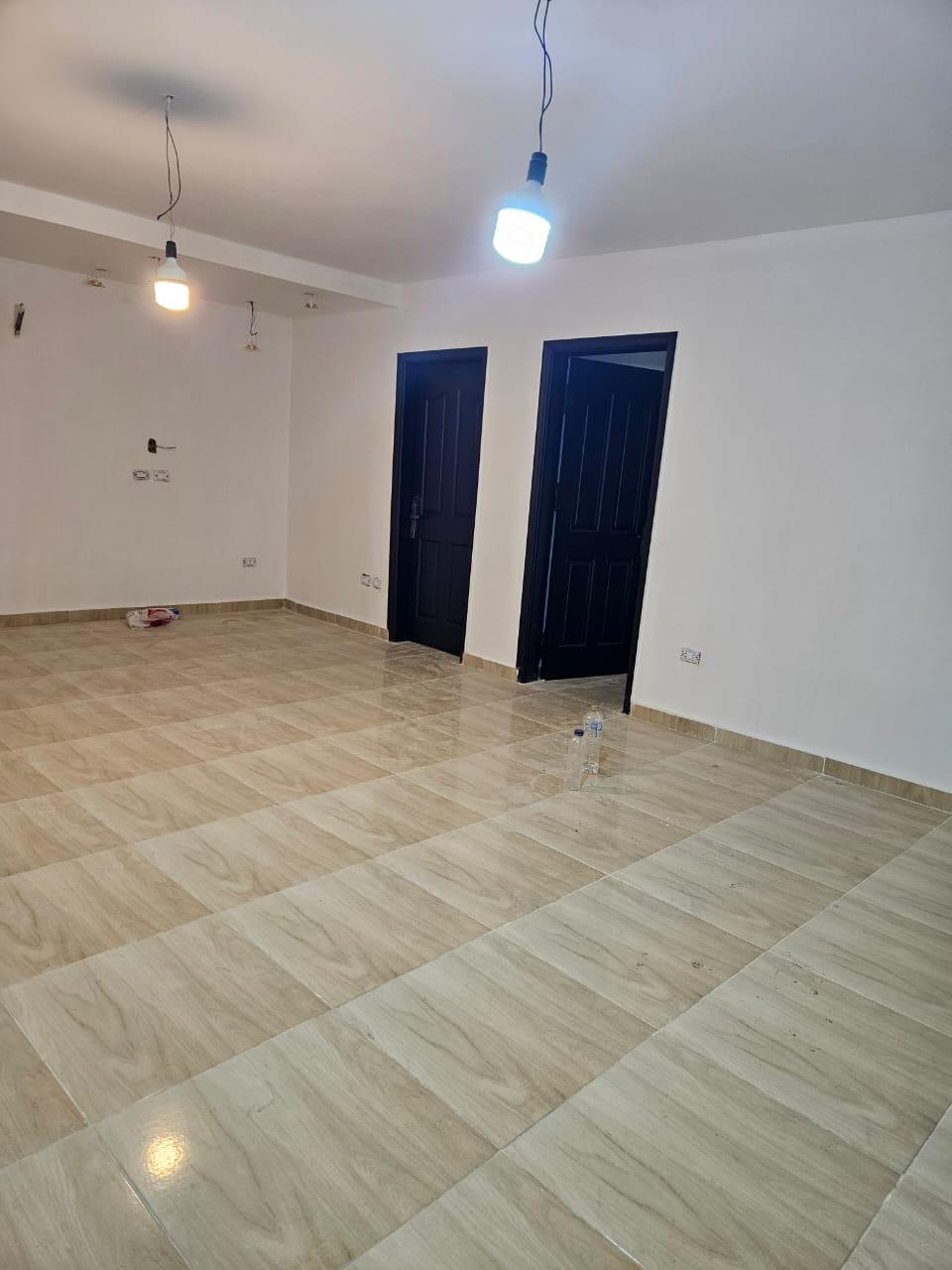 صورة 4 لـعيادة / مركز طبي ٣ غرف متشطّب للإيجار، ١٦٤ شارع شبرا (عمارة QNB)، القاهرة