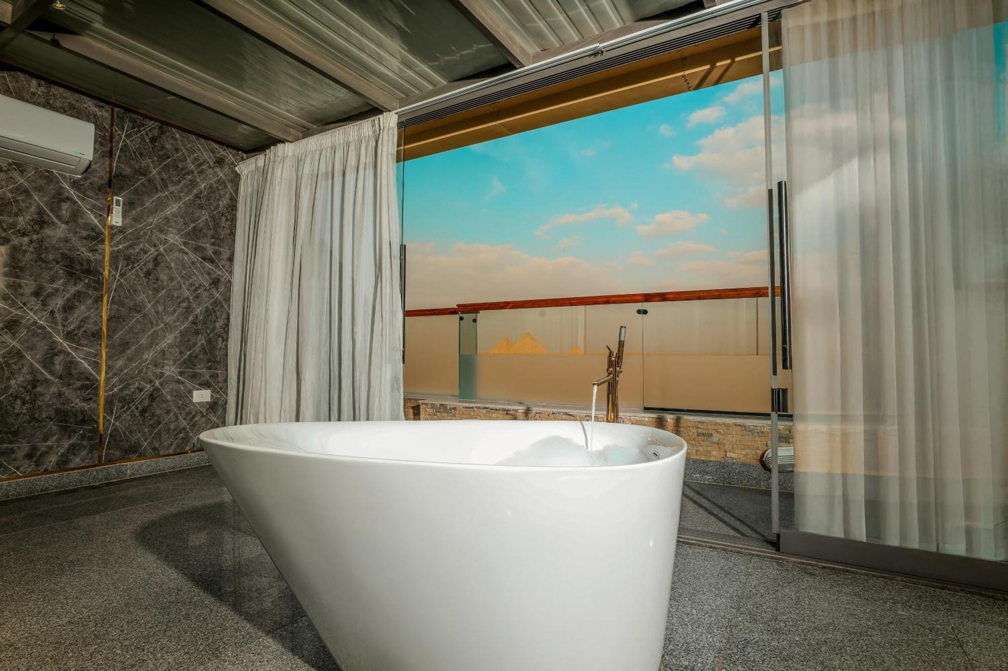 صورة 24 لـSultan Pyramids Boutique Hotel View