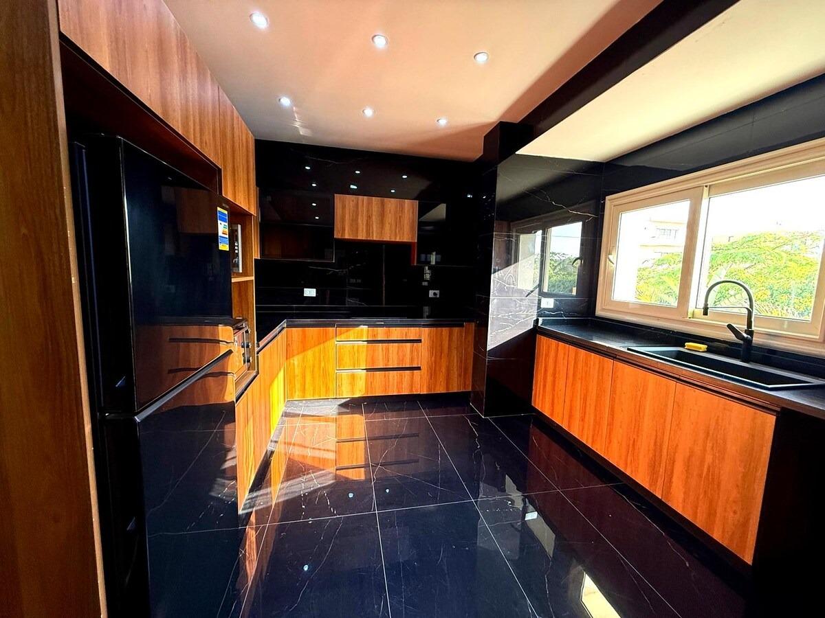 Photo 3 of 6-Bedroom Villa in Greater Cairo