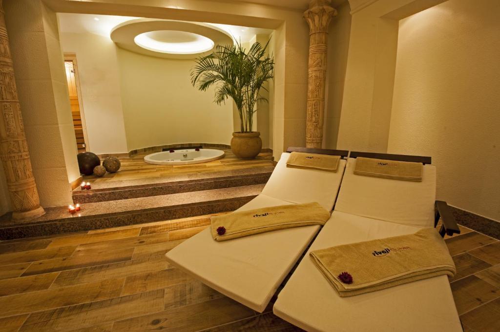 Photo 8 of Rivoli Suites