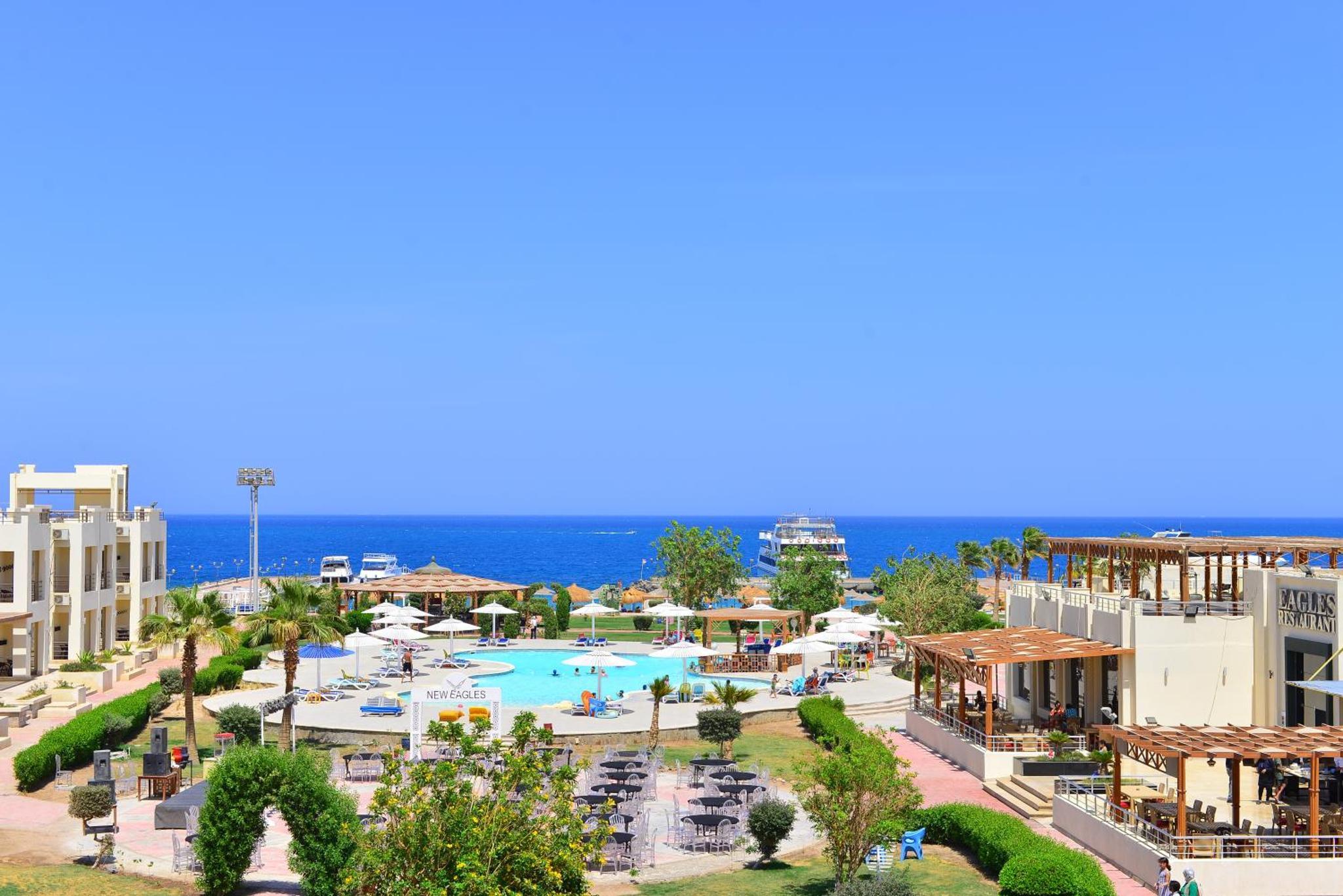 Foto 6 von New Eagles Aqua Park Resort