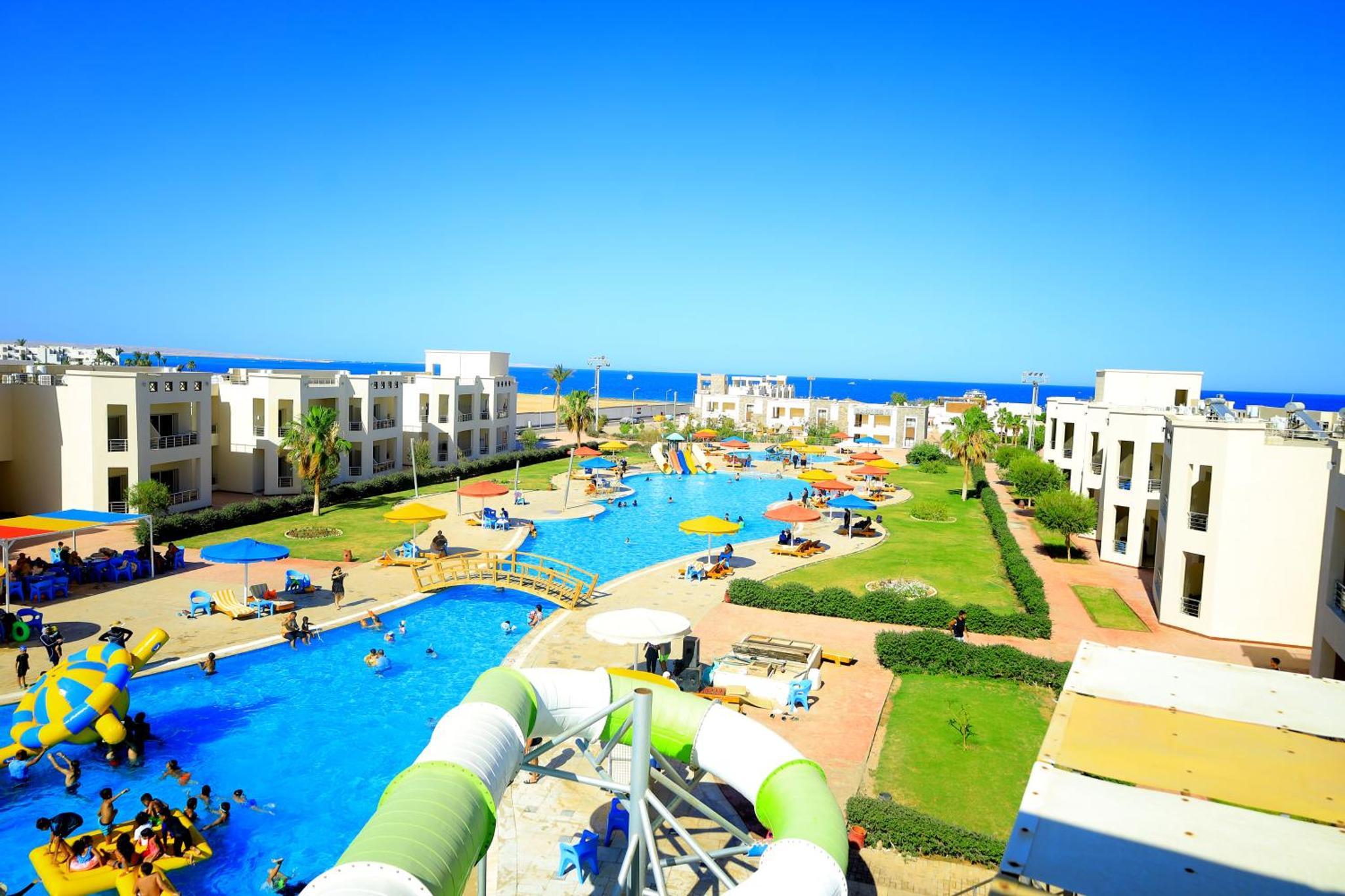 Foto 13 von New Eagles Aqua Park Resort