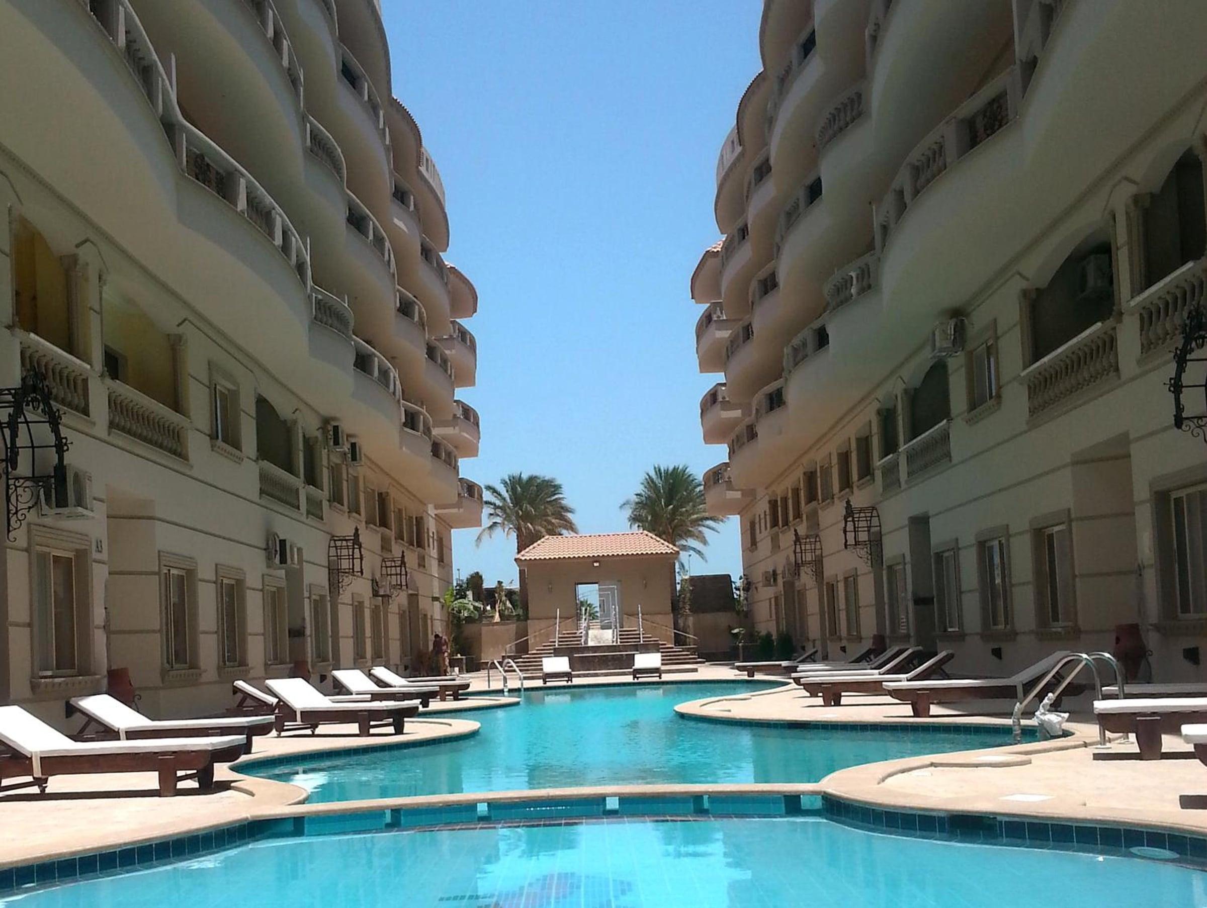 Two-Bedroom Apartment – Nour Plaza, Hurghada