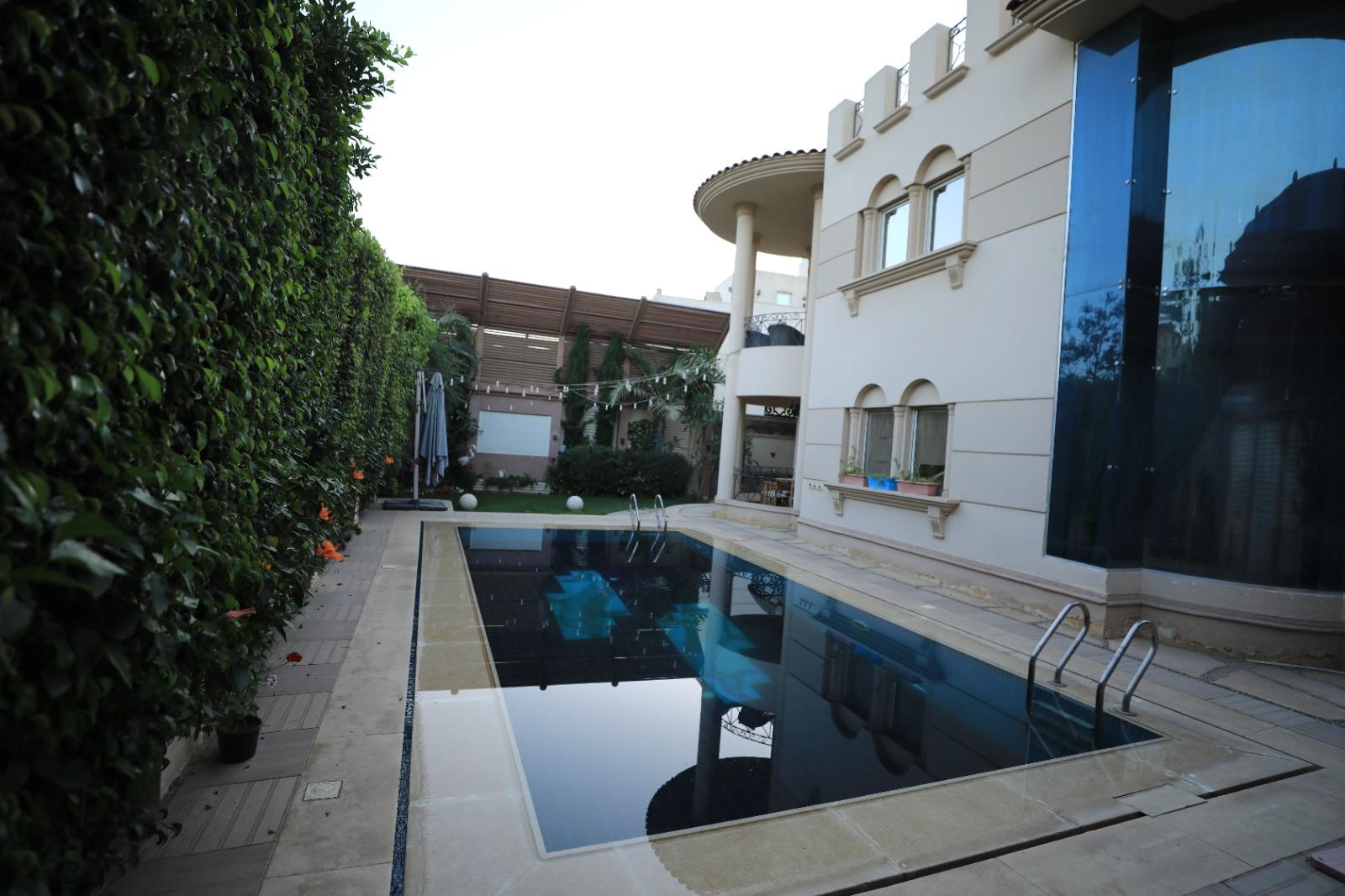 Photo 55 of Pool 6 Bedroom Villa in Royal City Lotus