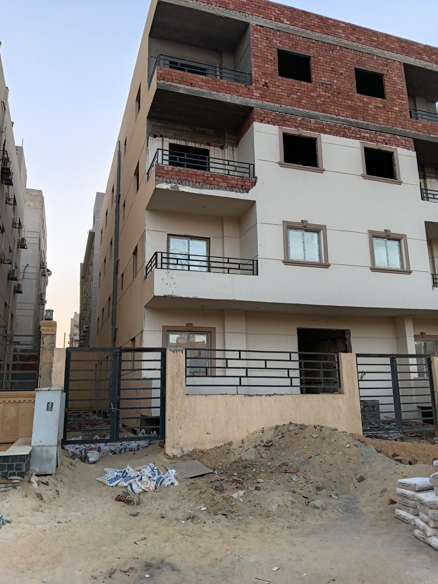 Garden 3 Bedroom Apartment in Al Andalus 1