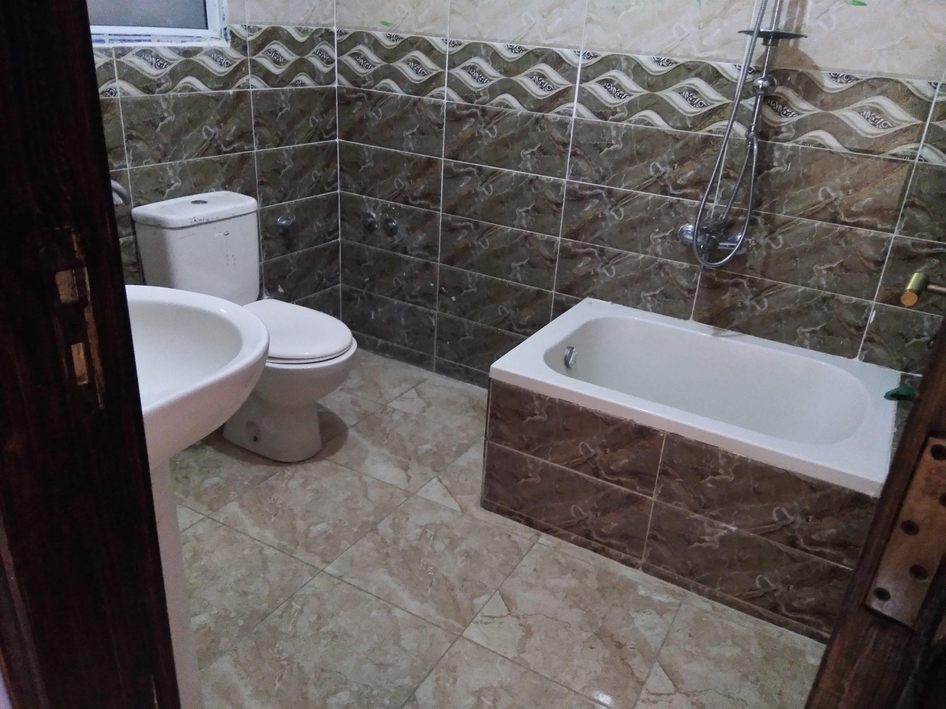 Photo 6 de Appartement à louer à Sheikh Zayed – 16e district, près de Mazar Mall et Spinneys