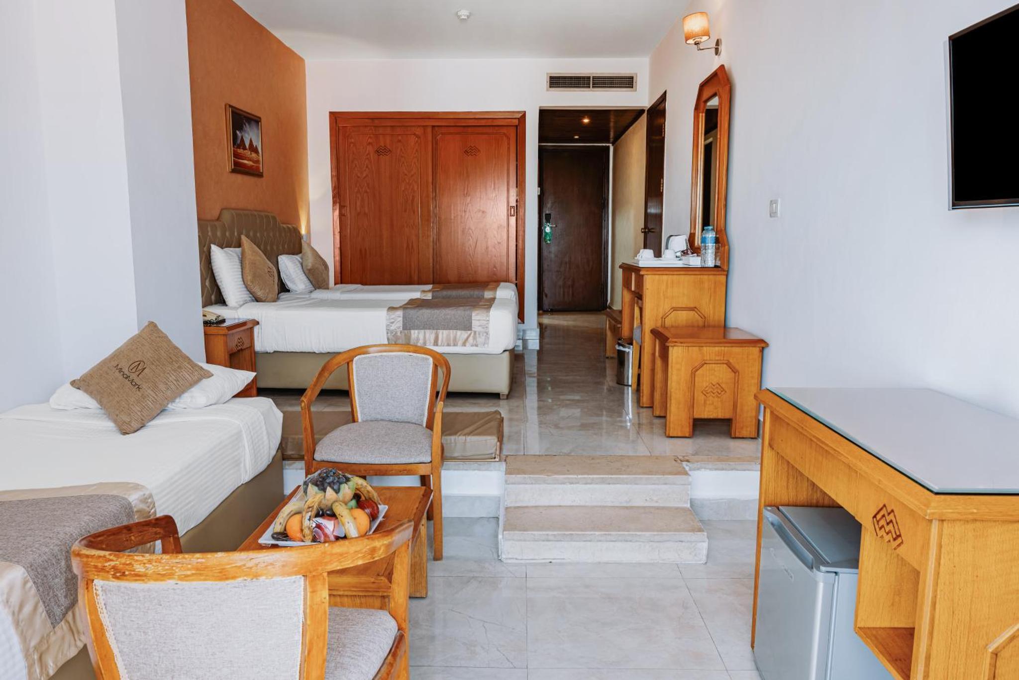 Superior Triple Sea / Pool View Room