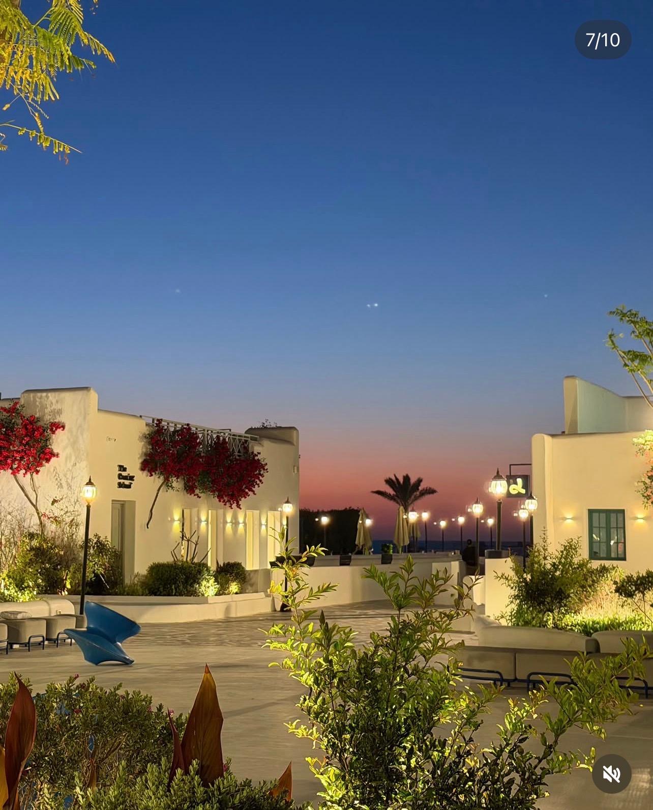 Luxury Greek Twin Villa | Pool View | Private Garden | Steps to Lagoon | Ras El 50