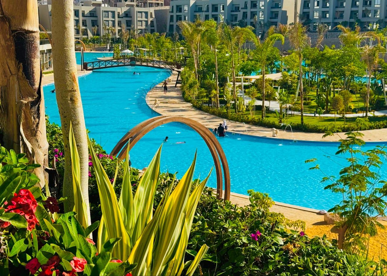 شاليه بقرية سكاي سيتي الجلالة